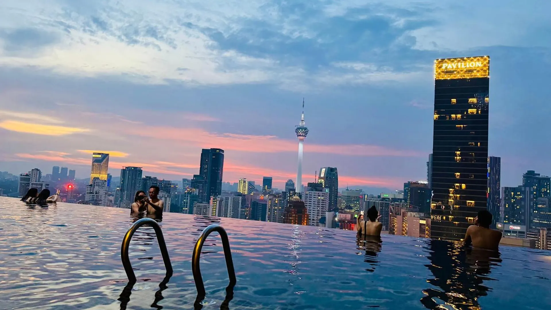 아파트 Axon Popular Suites Kl Bukit-Bintang 쿠알라룸푸르